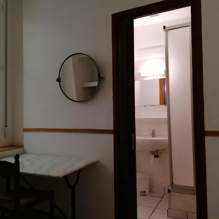 Lindo Carillon Hostel *