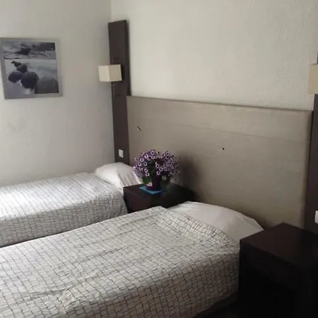 Hostel Lindo Carillon *